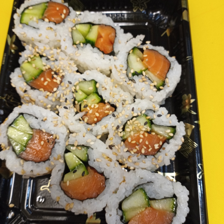 Smoked salmon roll ( gluten free )